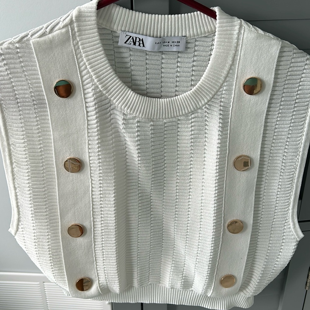Zara white gold button top M
